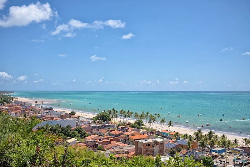 Maragogi - Praias, restaurantes e bares - Maragogi ,Maragogi ,Alagoas - Brasil Barra Grande ficou conhecida pelo chamado Caminho de Moisés, uma faixa de areia que aparece no mar durante períodos de maré muito baixa.