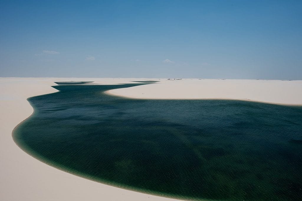 Lençóis Maranhenses: como chegar, quando ir e roteiro - Lençóis Maranhenses,Barreirinhas,Atins,Santo Amaro,Circuito Lagoa Azul - Destinos Atins é uma vila próxima ao encontro do Rio Preguiças