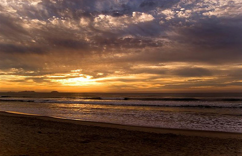 A Praia de Itamambuca é um dos nomes mais conhecidos quando o assunto é surfe em Ubatuba