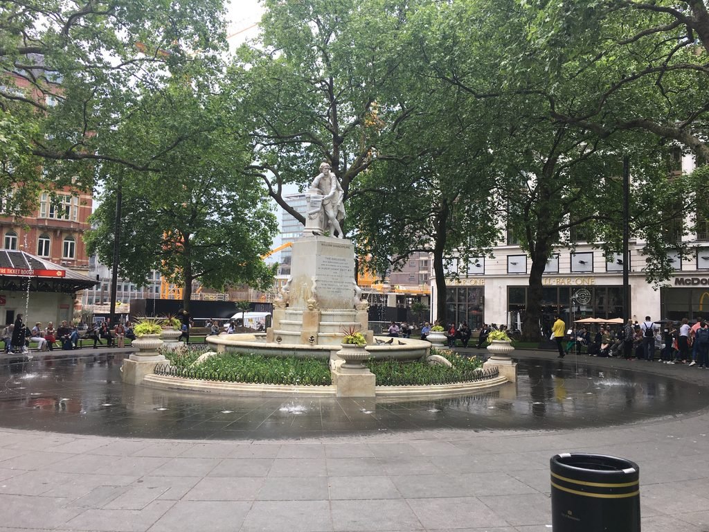 monumento a William Shakespeare