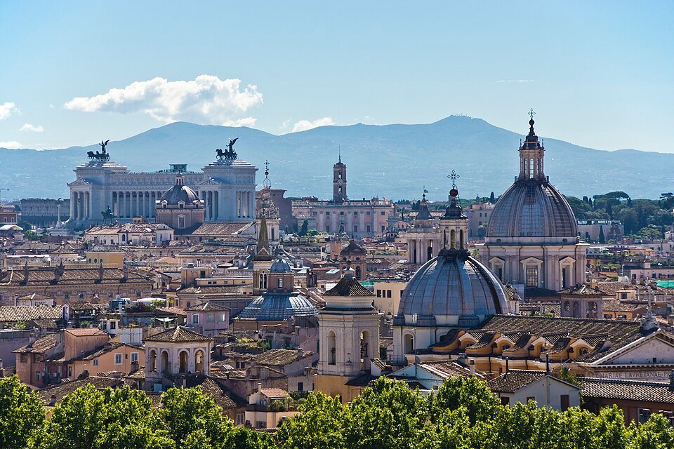 Roma na Itália: o que fazer, onde ficar e roteiro completo - Roma na Itália - Destinos Conhecer Roma na Itália fica muito mais interessante quando o roteiro deixa de ser apenas uma sequência de pontos turísticos.