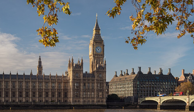 região de Westminster concentra alguns dos símbolos políticos e arquitetônicos mais conhecidos do Reino Unido.